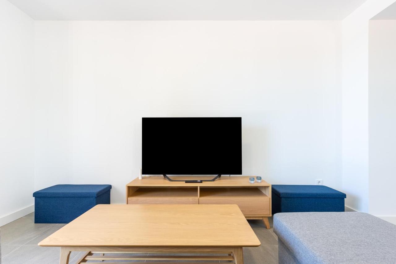 Beachfront Apartment 034 Торре-дель-Мар Екстер'єр фото